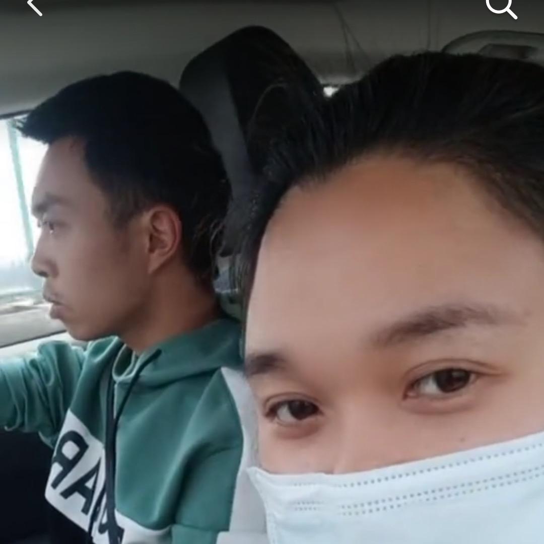 笨蛋很辛福