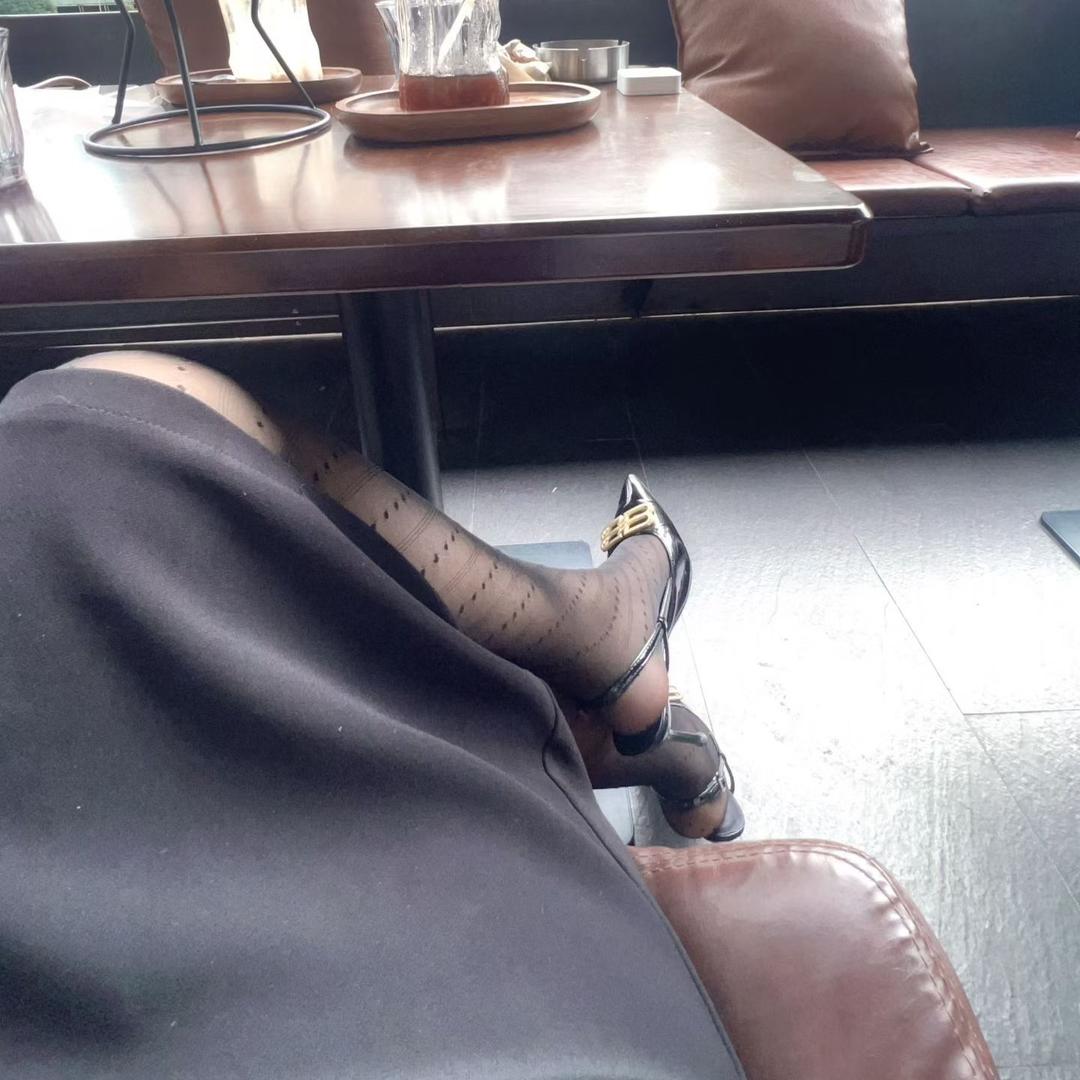 爱喝抹茶的小朋友