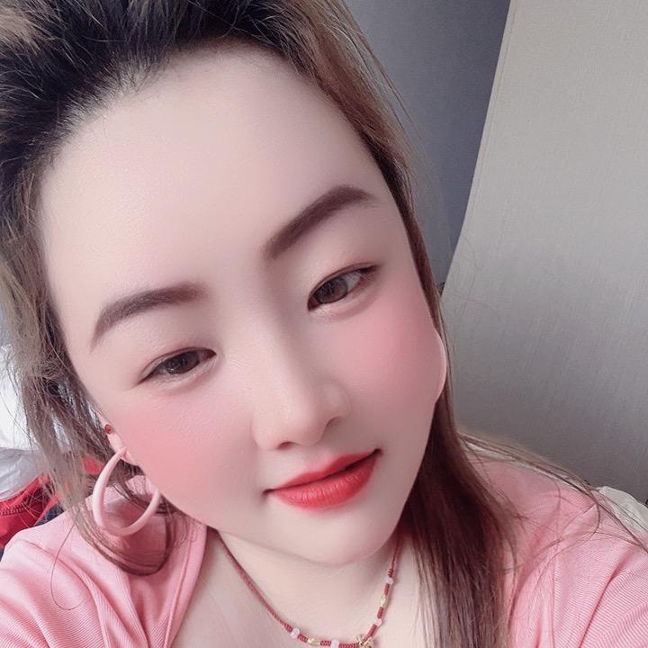 贵州苗族，何丽