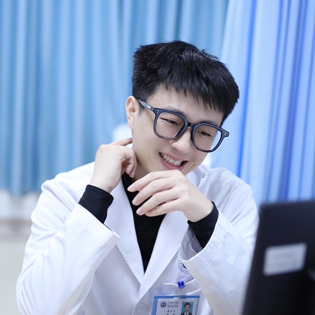 医学博士李宁飞