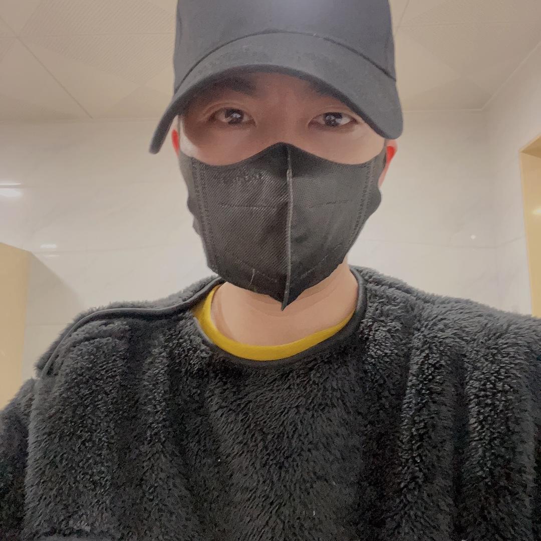 周杰伦异父异母的亲弟弟