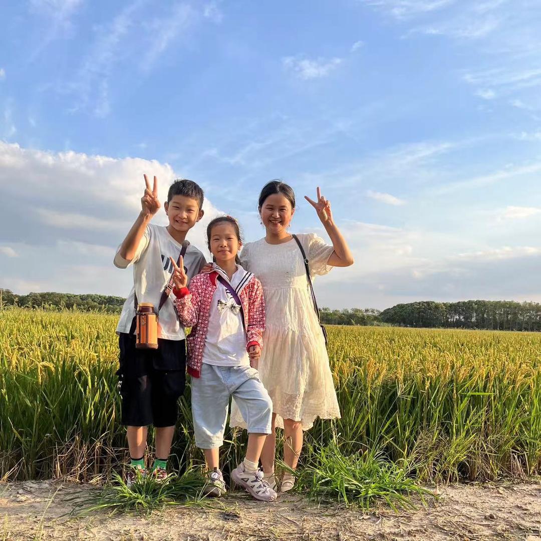 欣欣悦悦的妈妈