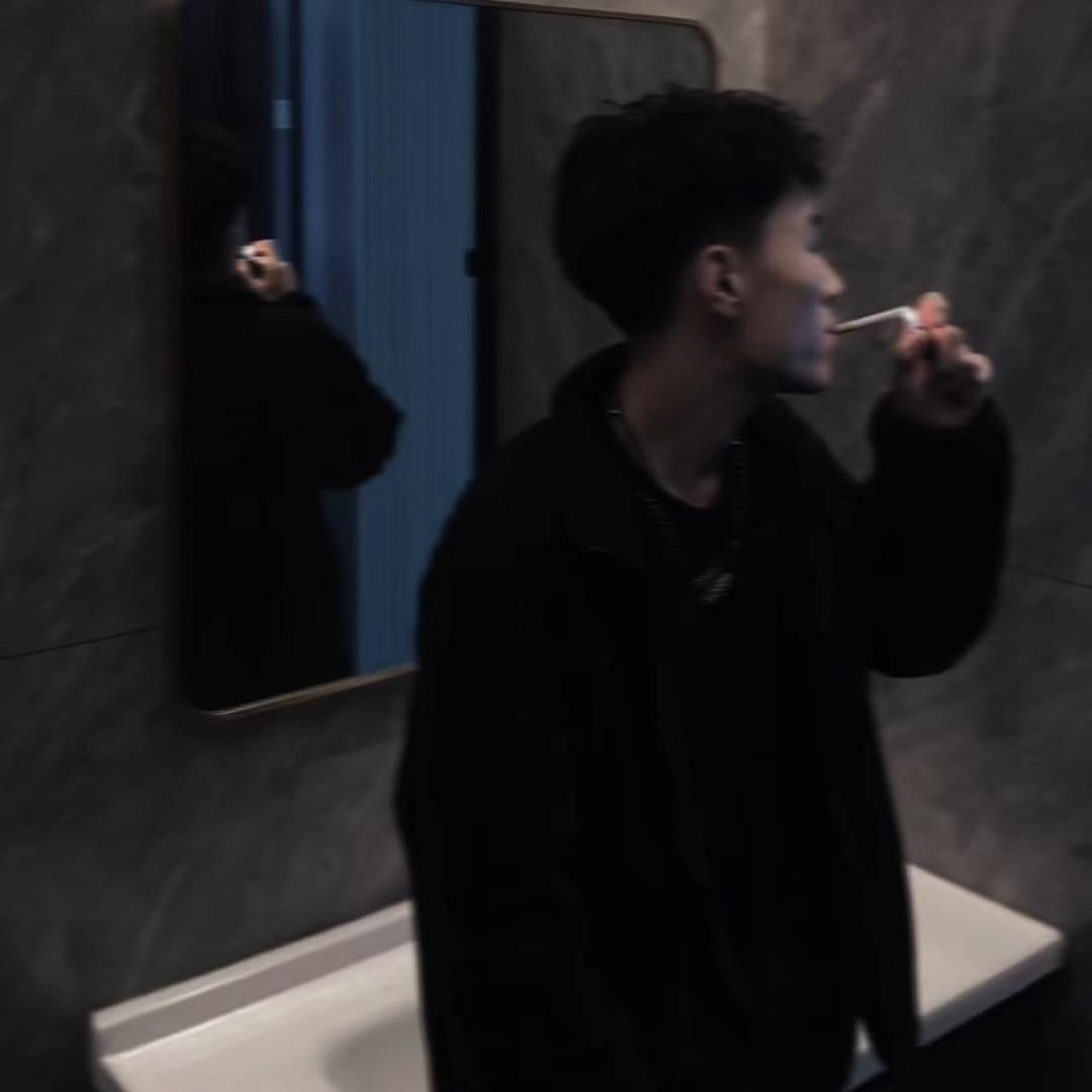 鈺泽.