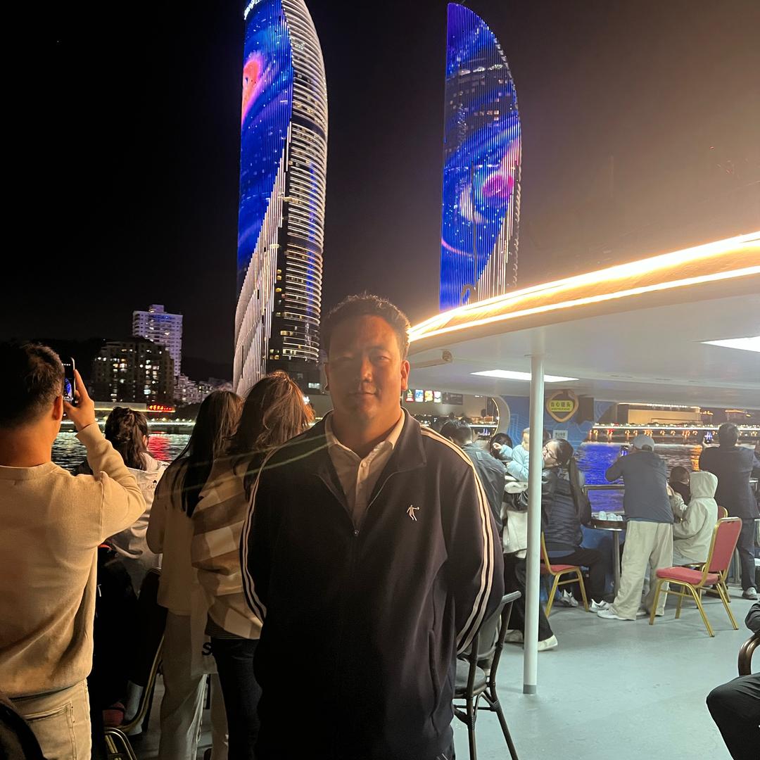 头  起  荟—专注野生虫草