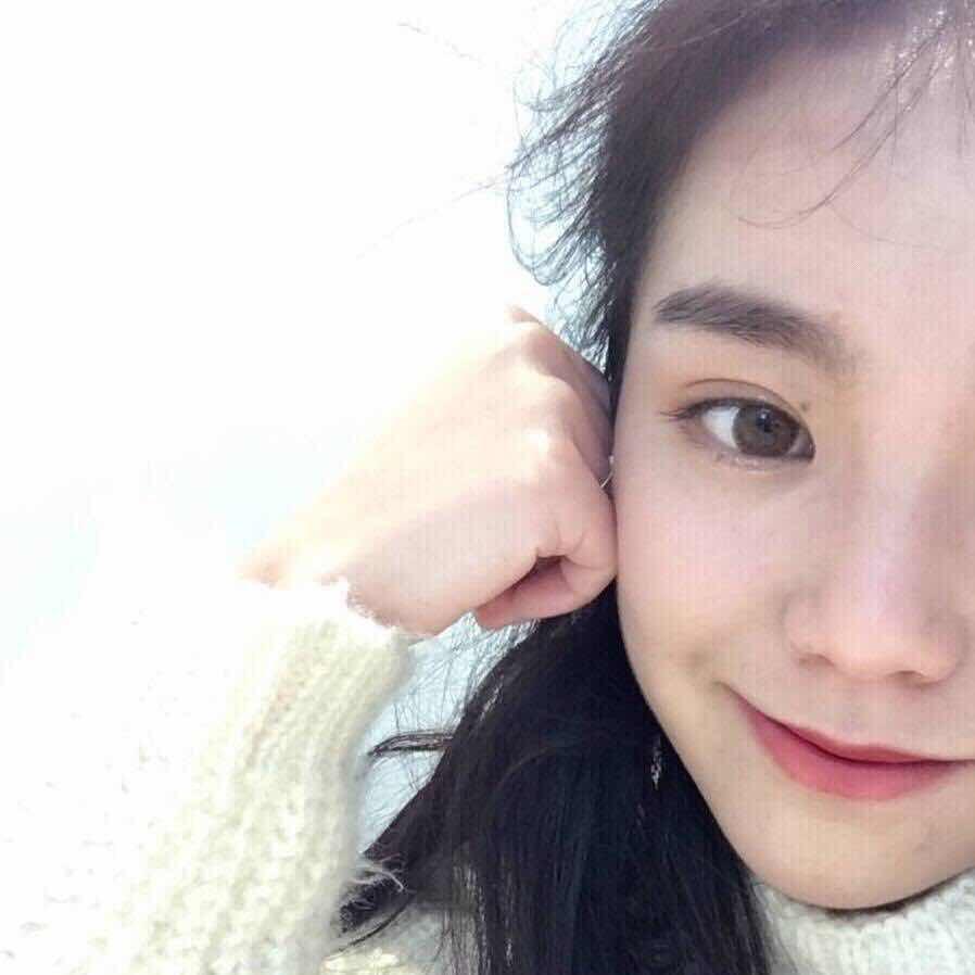 小张爱卷发