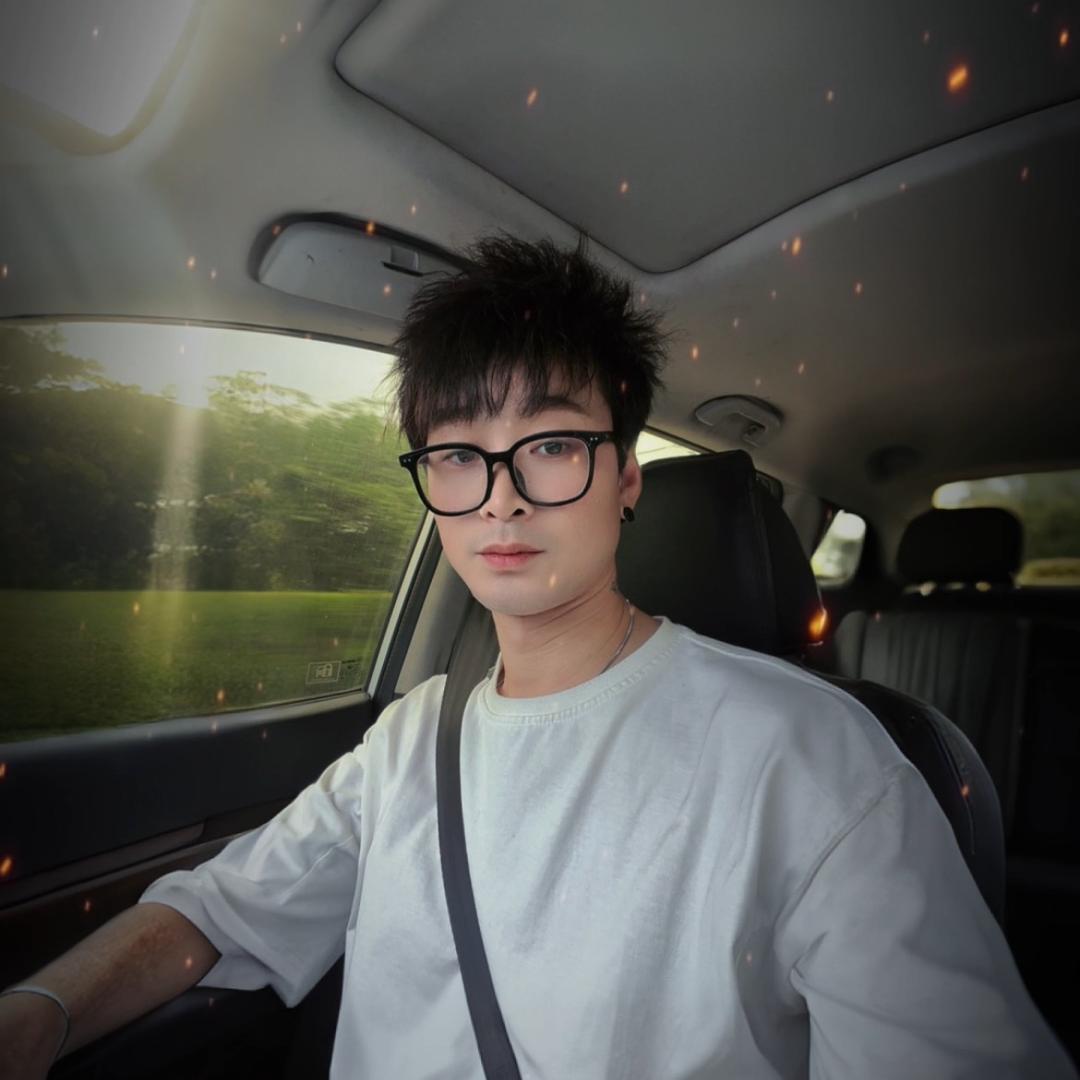 卡车🚗小杨哥🚗8333