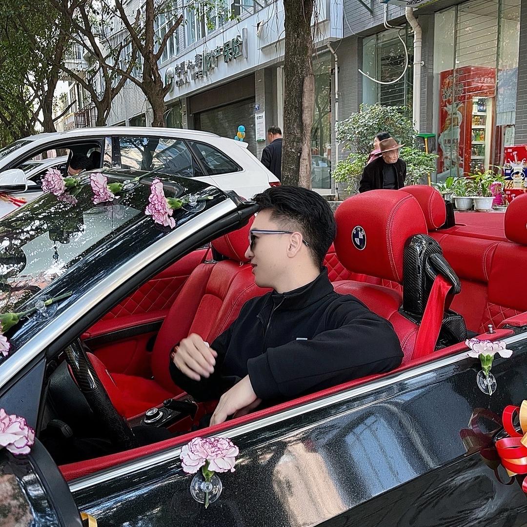 怒江小左租车行