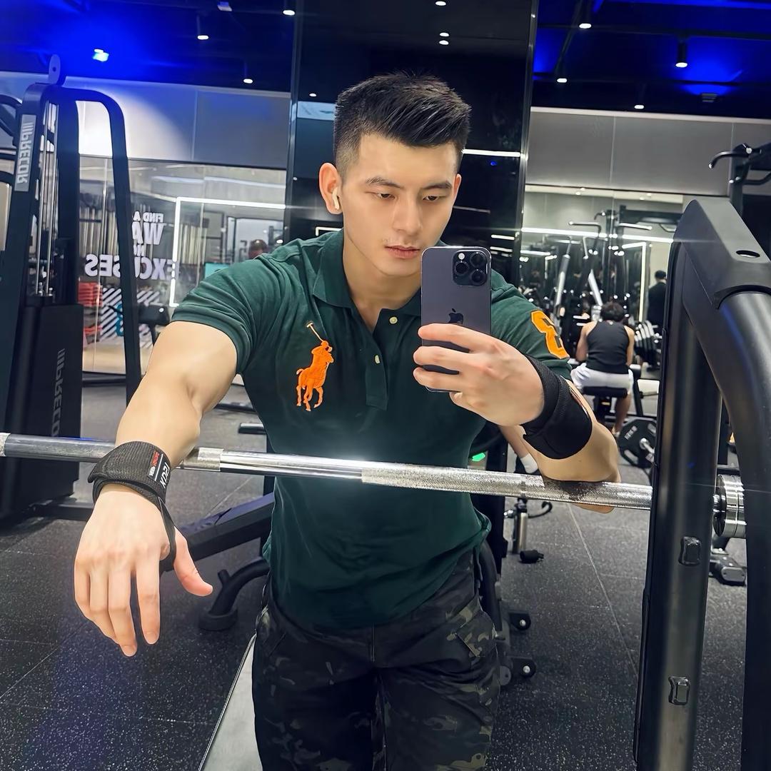 白斩哥哥