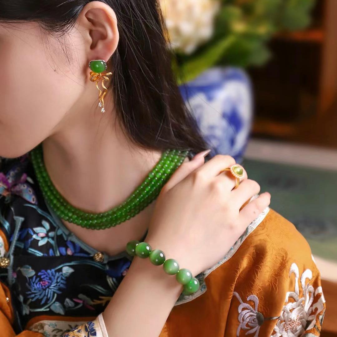 喜欢和田玉的小姐姐