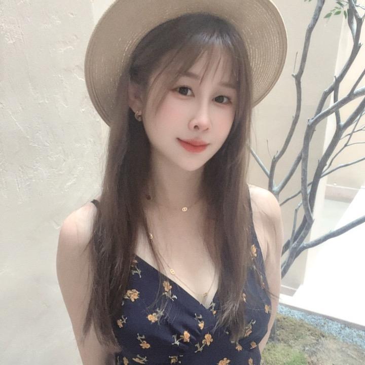 一个开露营地的女杂工