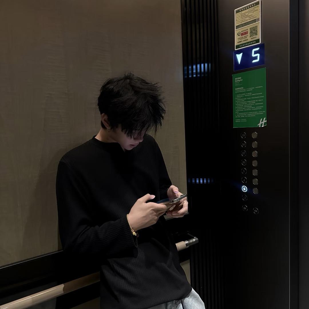 一杯冰美式