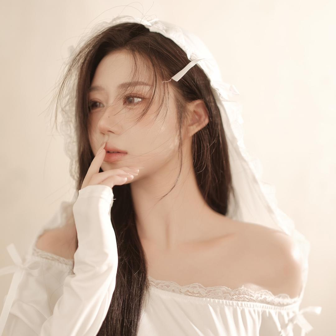 亦婷⁴²⁹@抖音