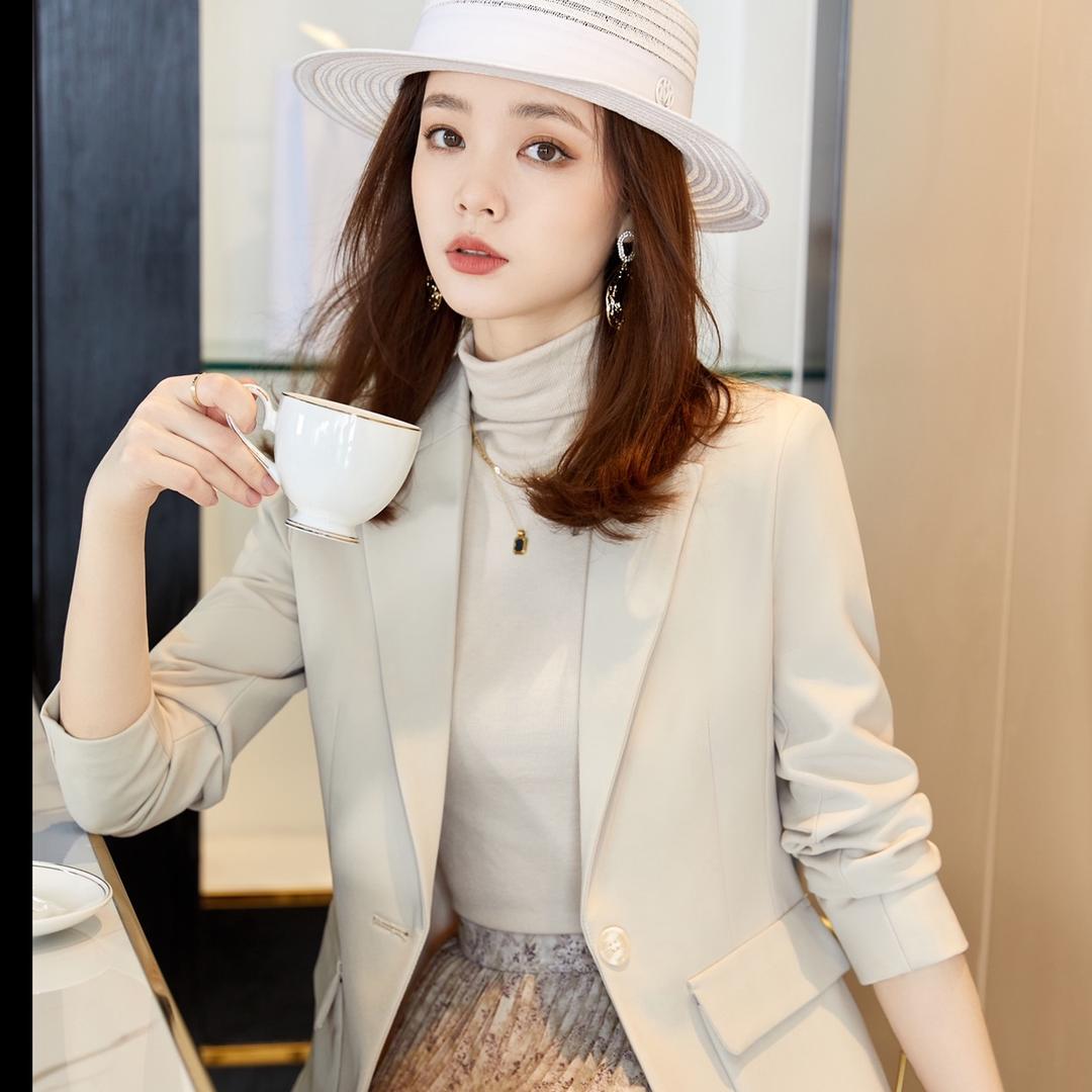 绮缦轻职女装