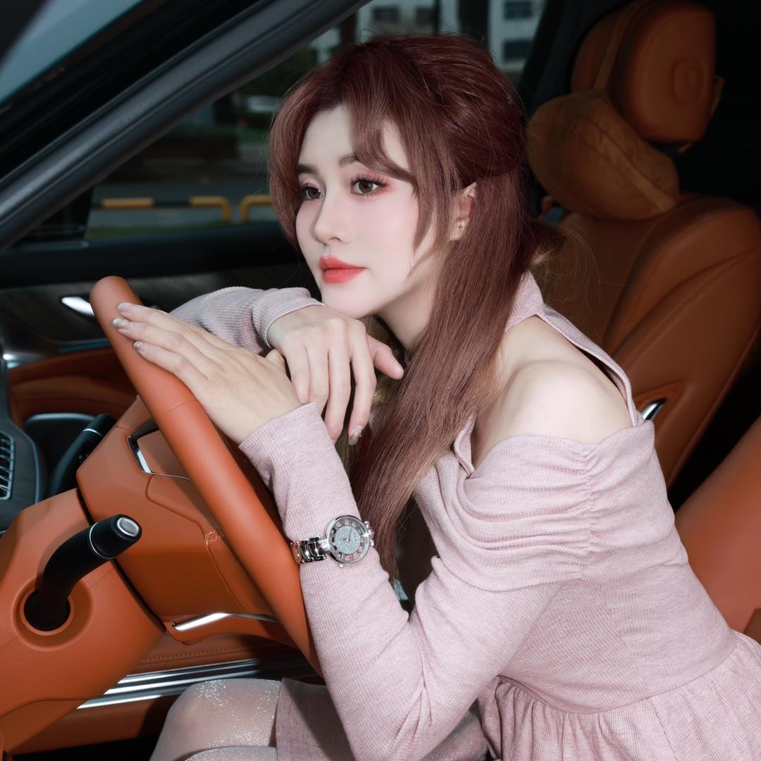 Angeline妮子
