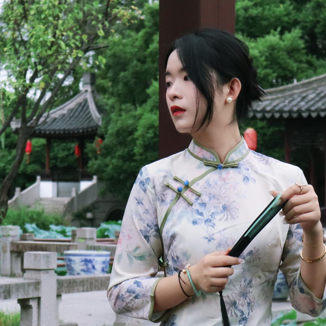 草木枝旗袍铺