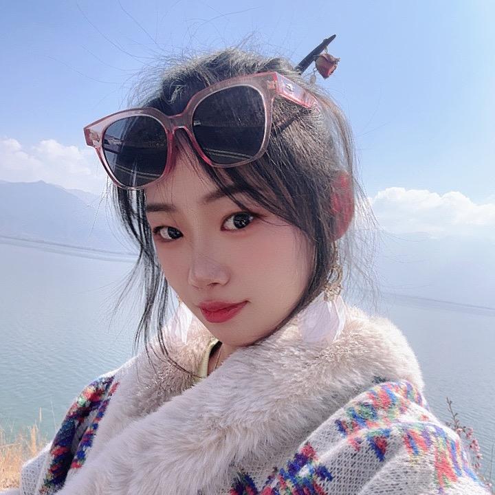 ^•^💢小臉圓圓 €