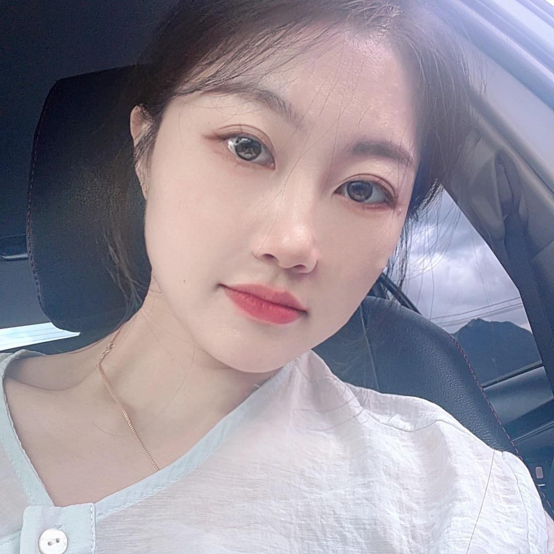 a潘菜菜ଘ( ˊᵕˋ )ଓ