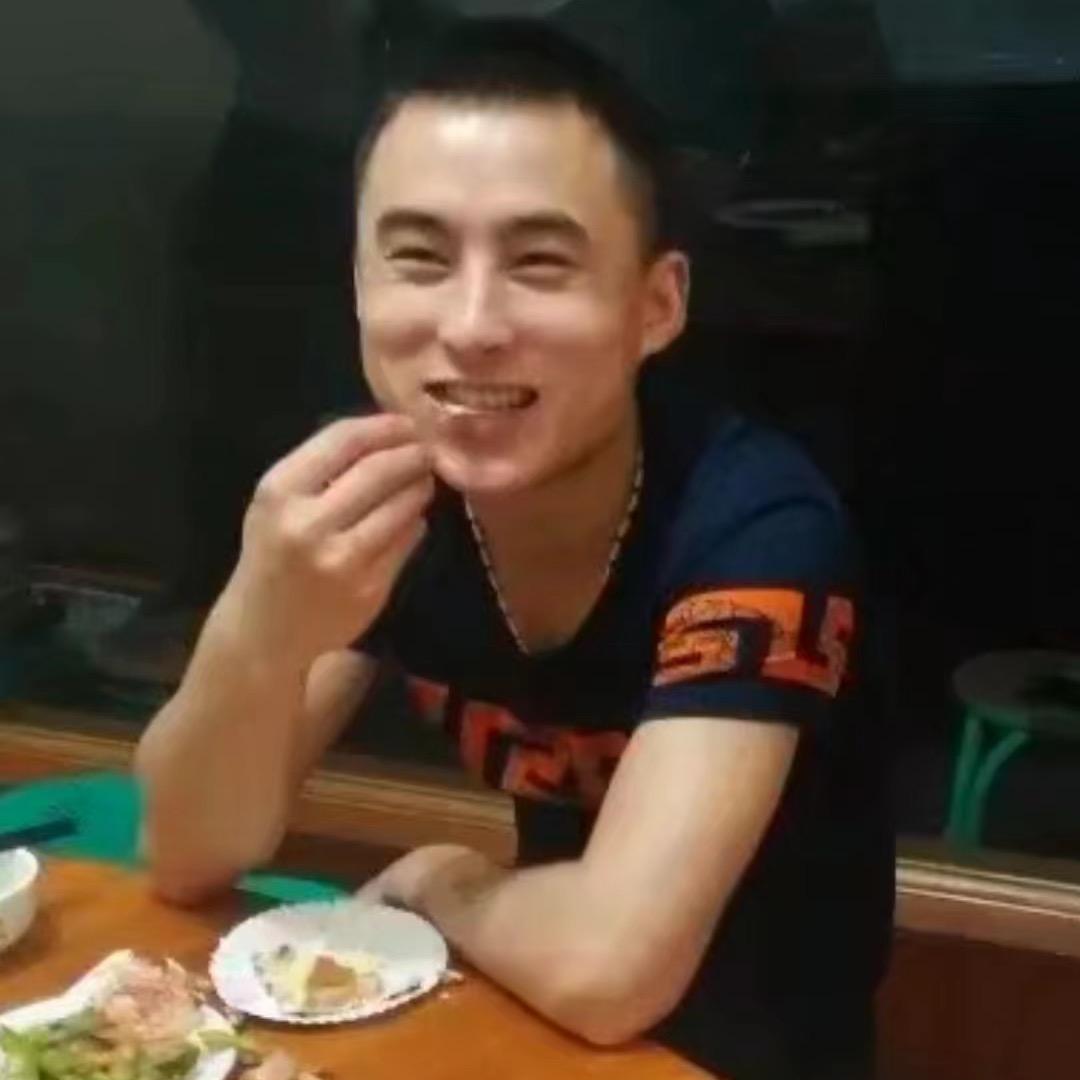 汤小炮