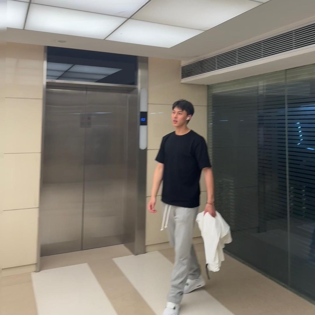 我叫李卡拉