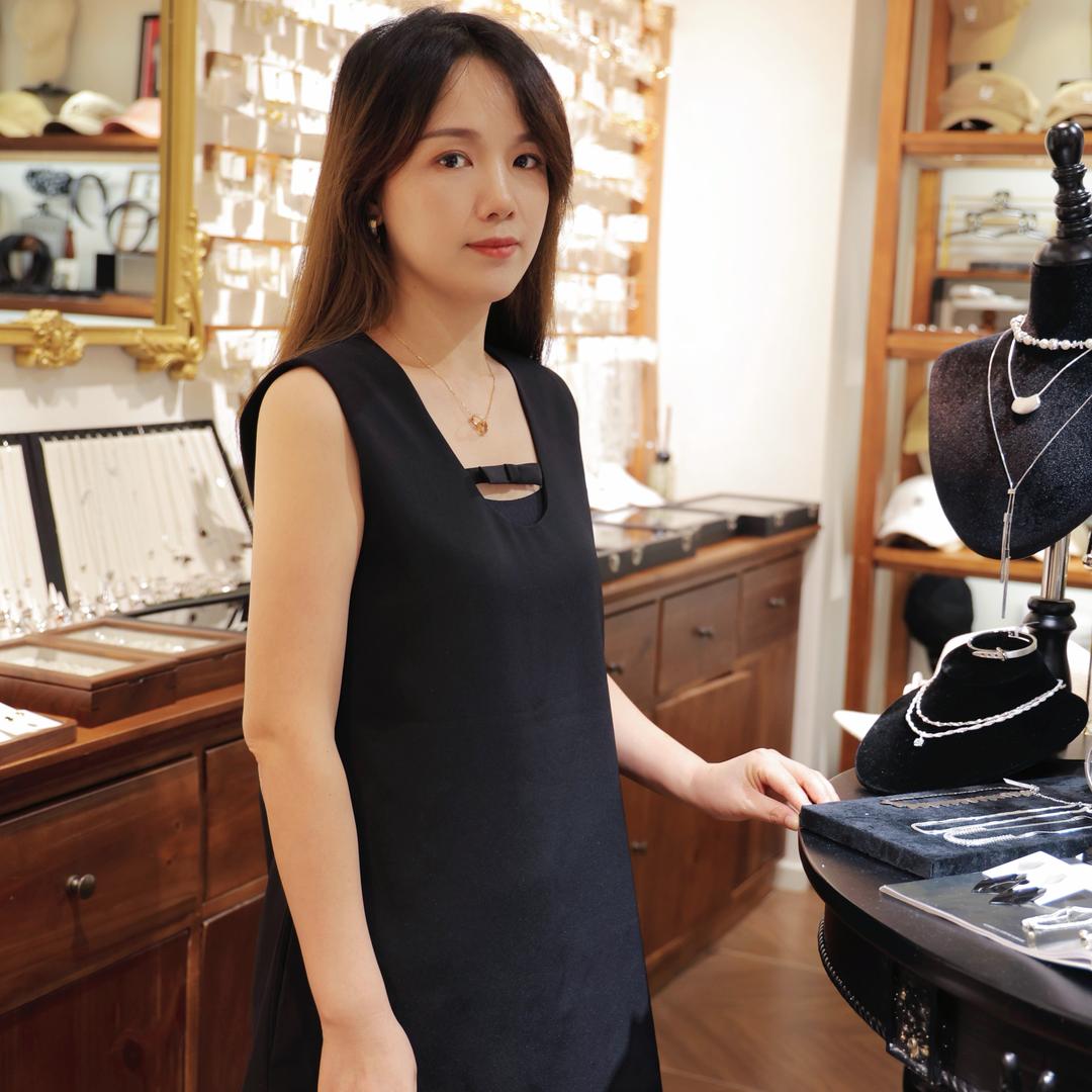 莱啦LELA丨垫江丨君君