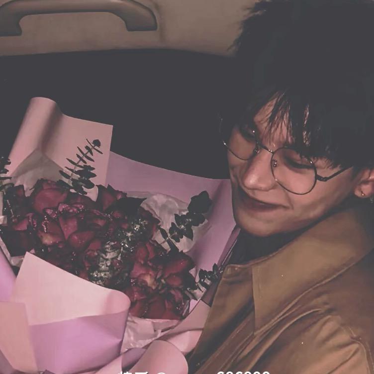 小明同学😁 𝑼𝑵𝑰-𝑽.