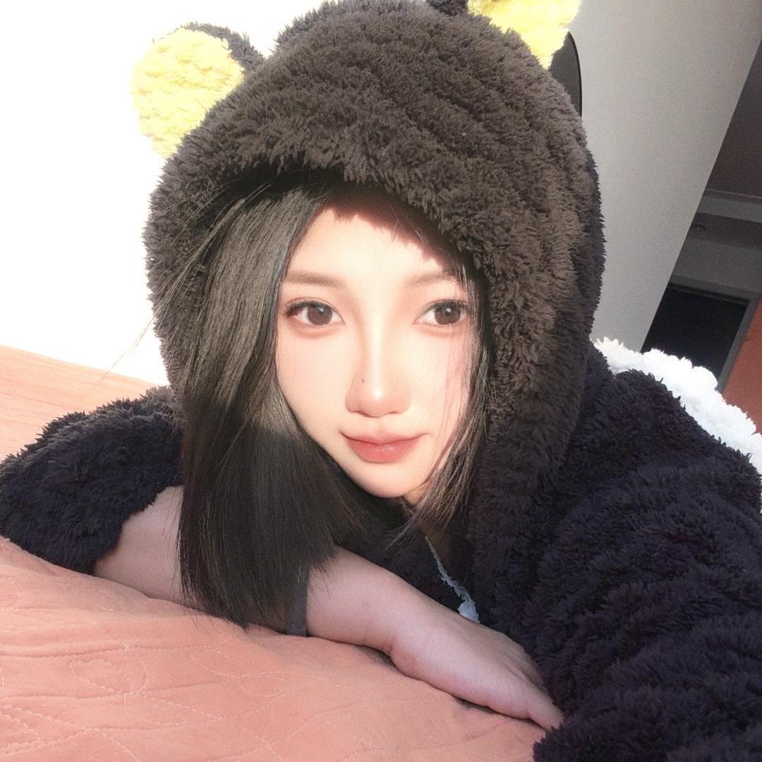 美乐不爱笑.