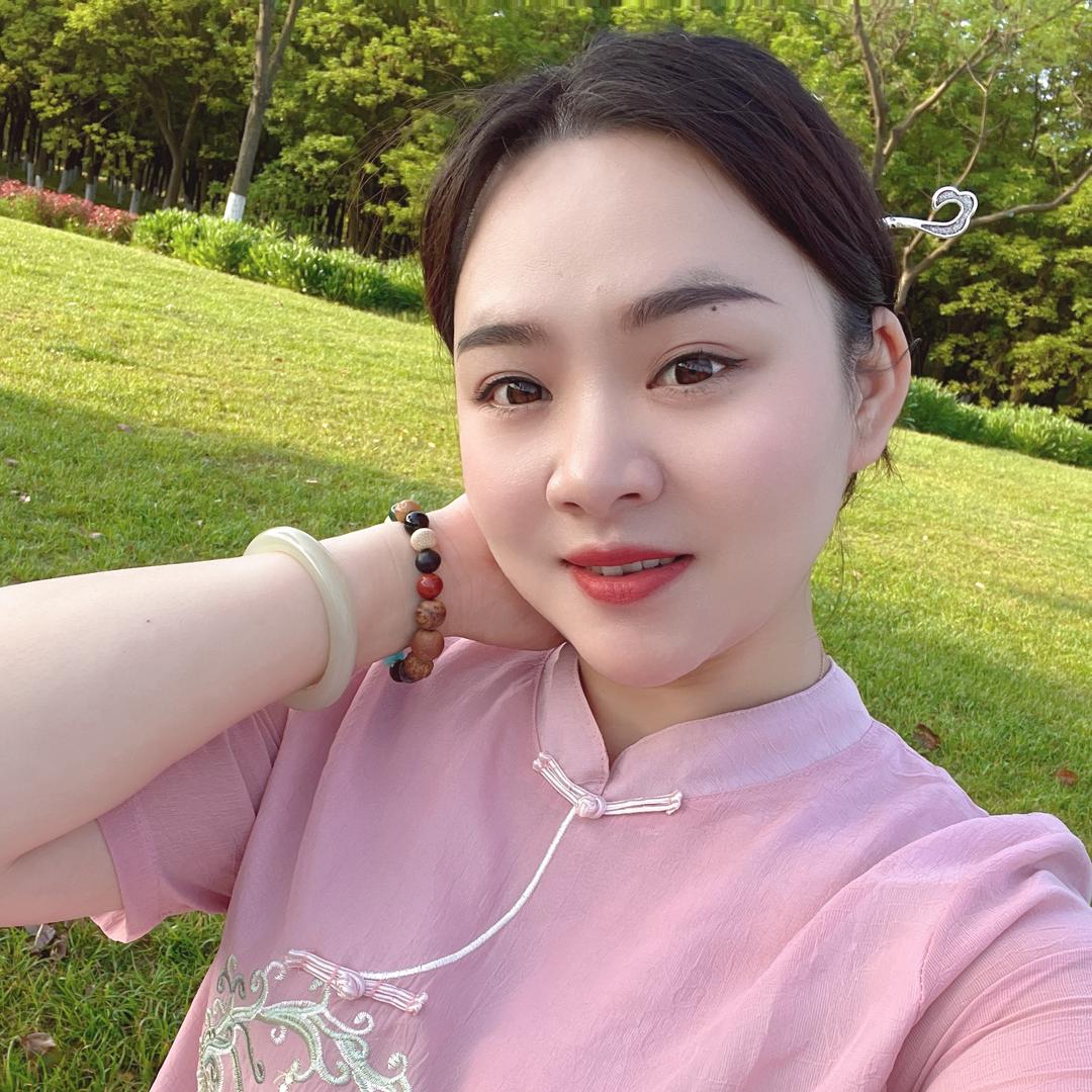 💋卖幸福的小邵💕