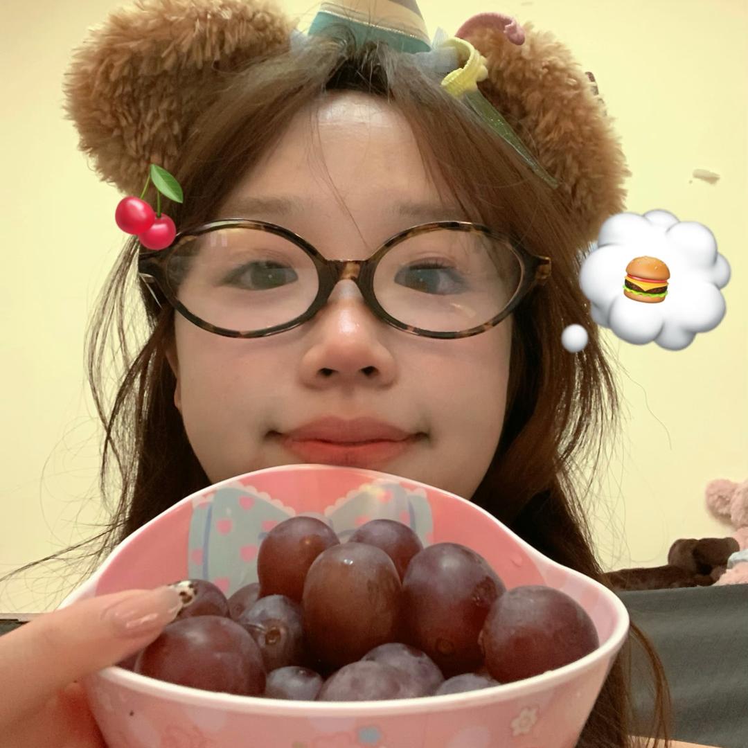 刘刘球°