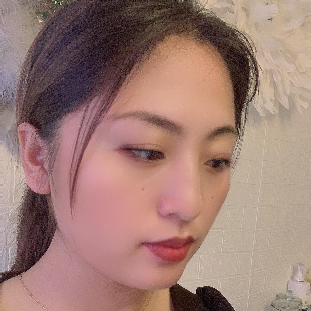 千色美甲(穿戴甲批发零售招学员)