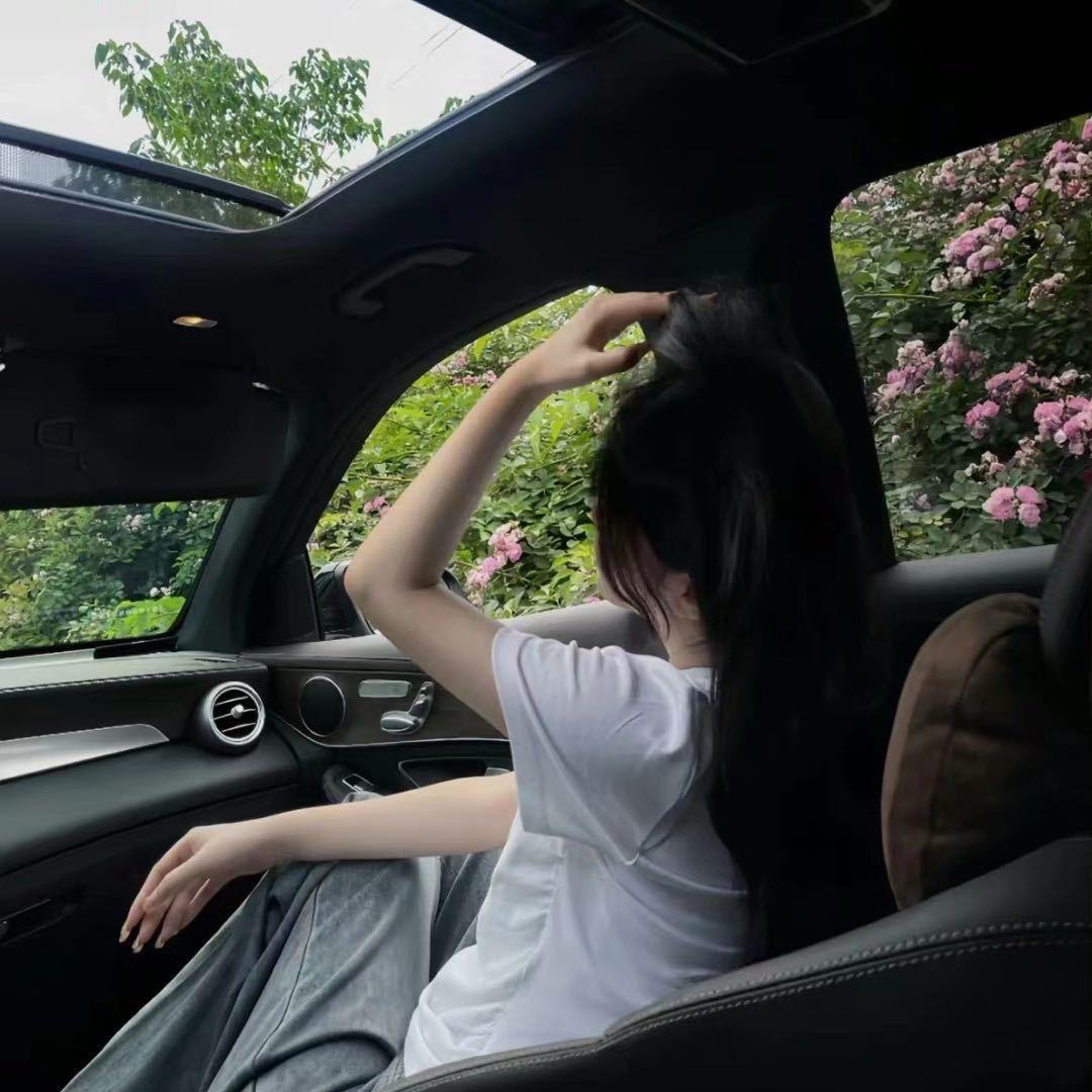 GuoJIAyiNg.