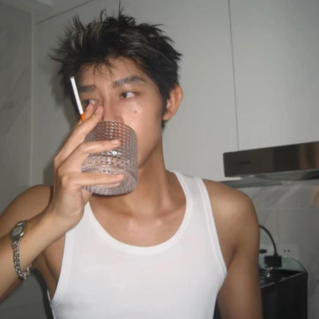 v