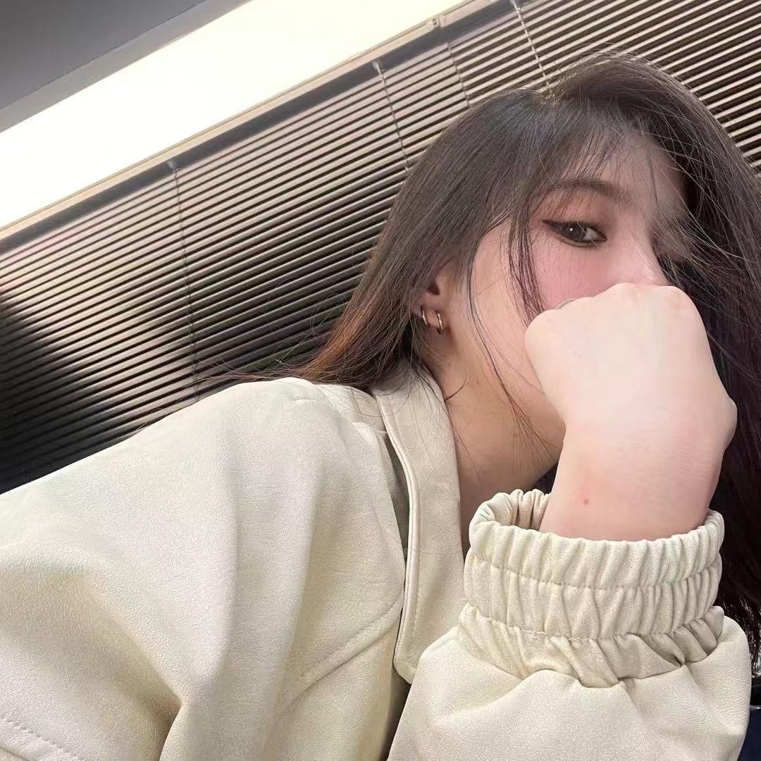 黄李茗LIN