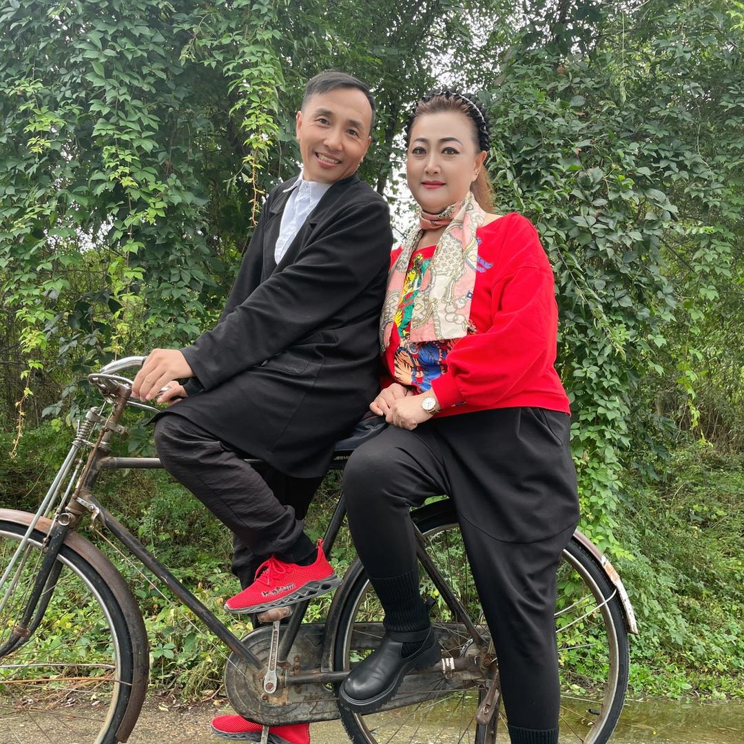 二嫂和小宝的故事