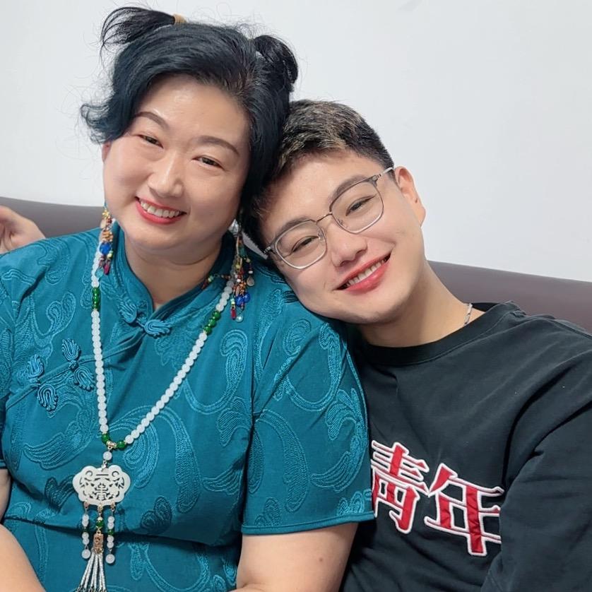 莲姐和凯文的爱情日记