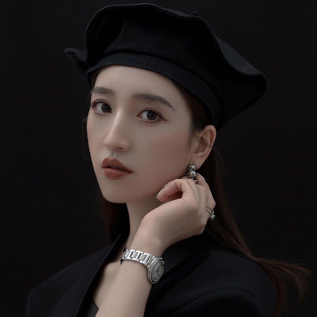 金纱婚纱礼服
