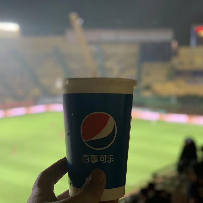 可乐🥤～～