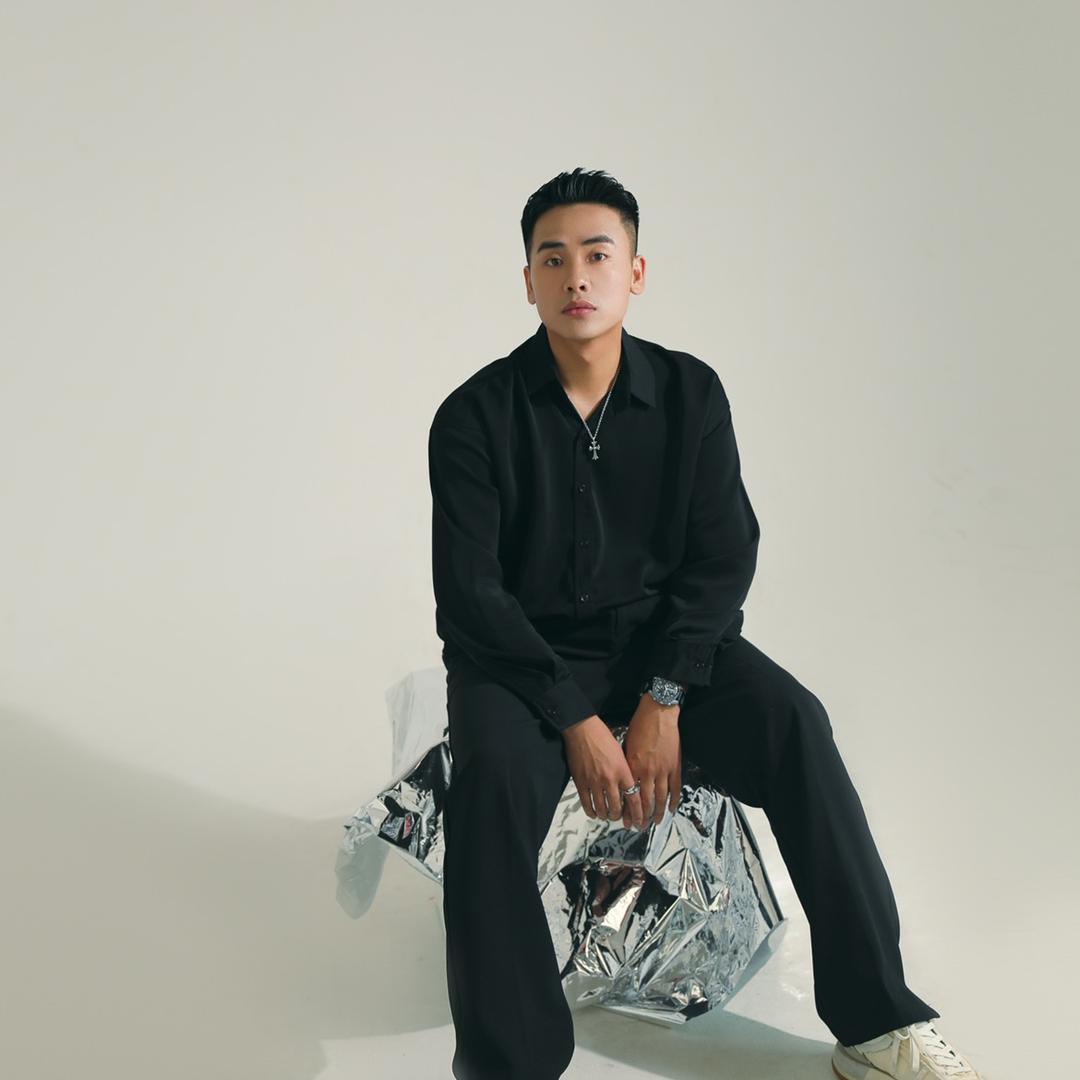 尚岩专注女士减龄发型设计