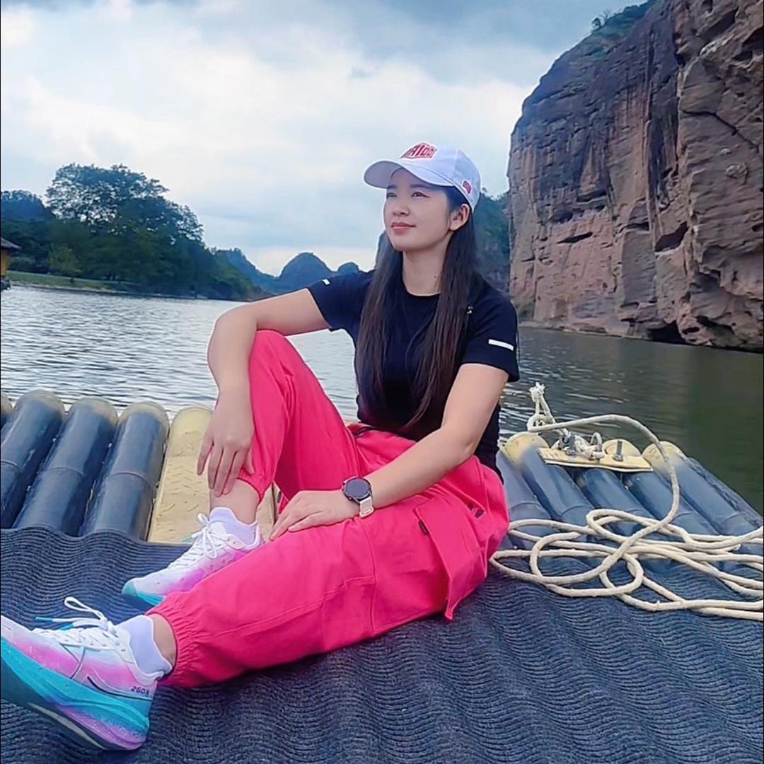 @韦家姑娘 （三棵树艺术漆）