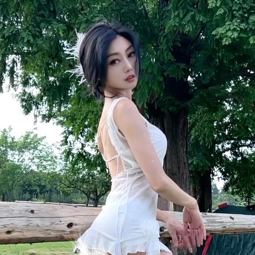 瑜己