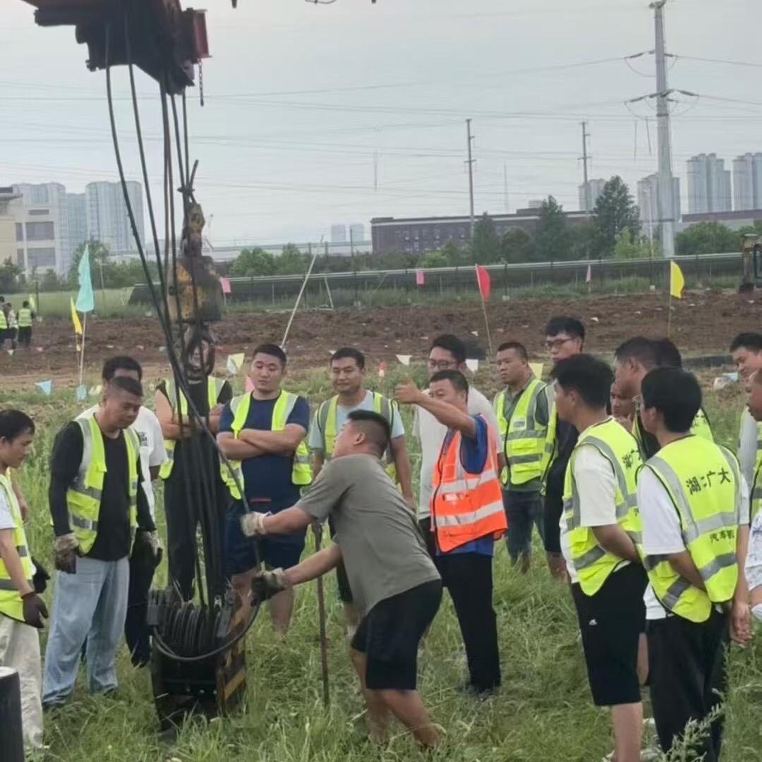 专业吊车挖机培训就业中心