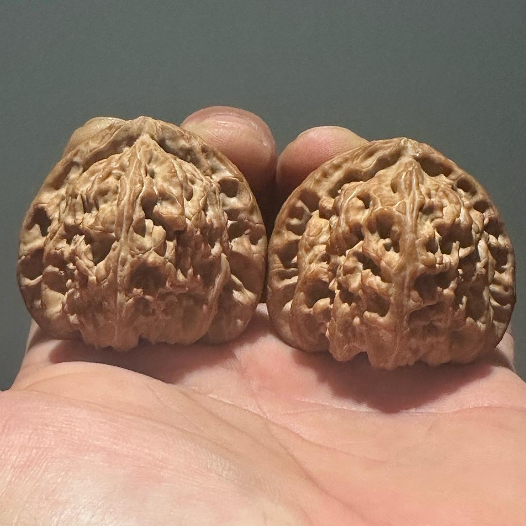 核诚轩文玩核桃