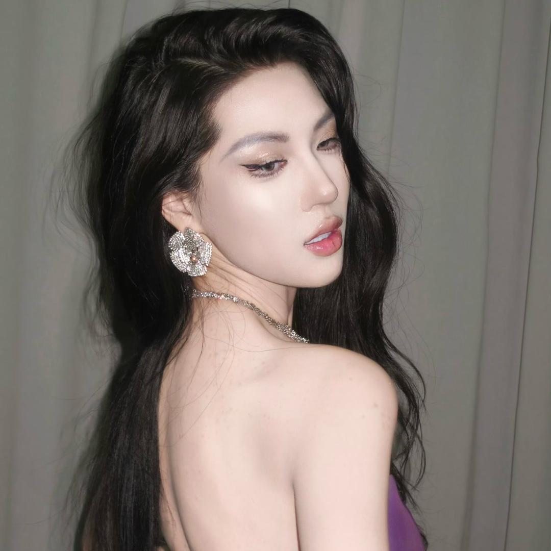 我可以打打你吗👸