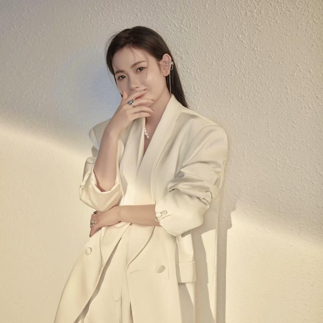 爱吃火锅的周周