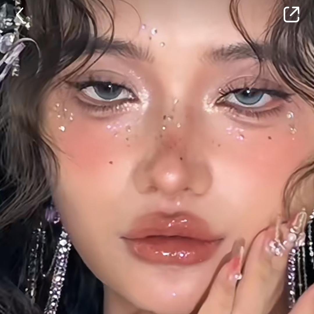 想睡--个懒觉的化妆师