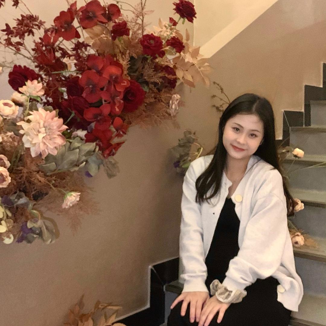 周柏怡怡怡