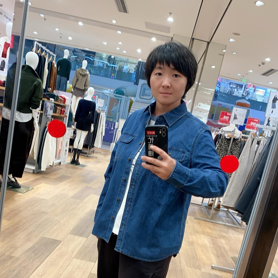 叼个棒棒糖拽天下🧐