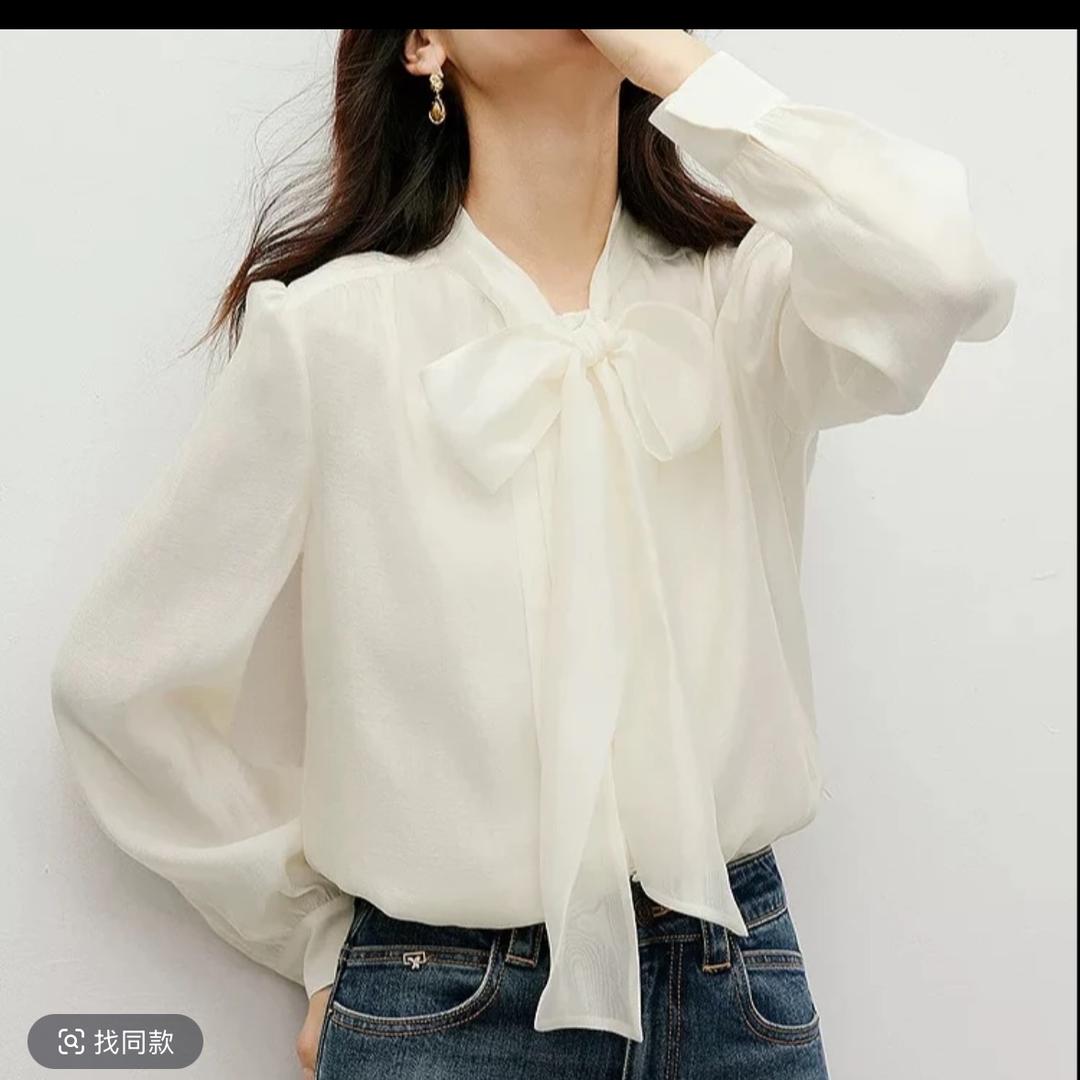 纤纤素手木易轻奢女装