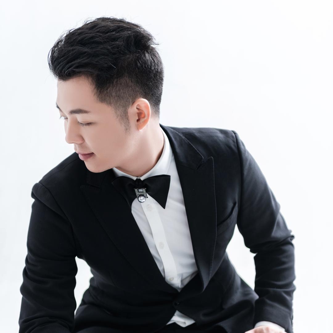 小胡很努力