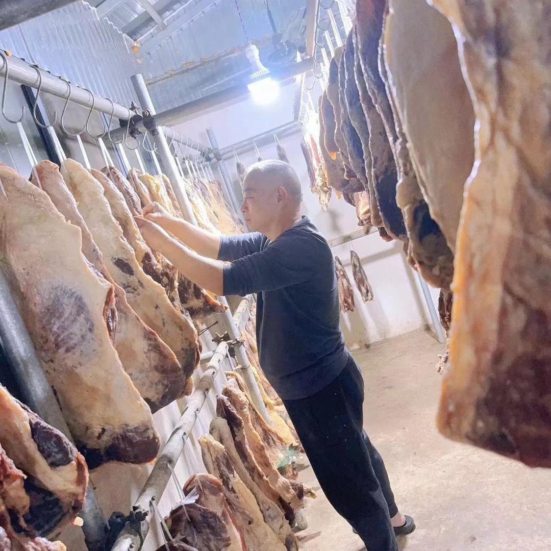 马建华<清真鲜肉黄牛干巴>