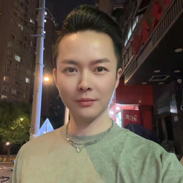 黄世明